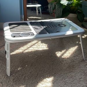 Portable lap desk